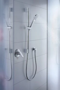 Duravit Brausestange 70 Cm -DuschWelt Geschaft duravit badarmaturen zubehoer brausearme und brausestangen 12324736